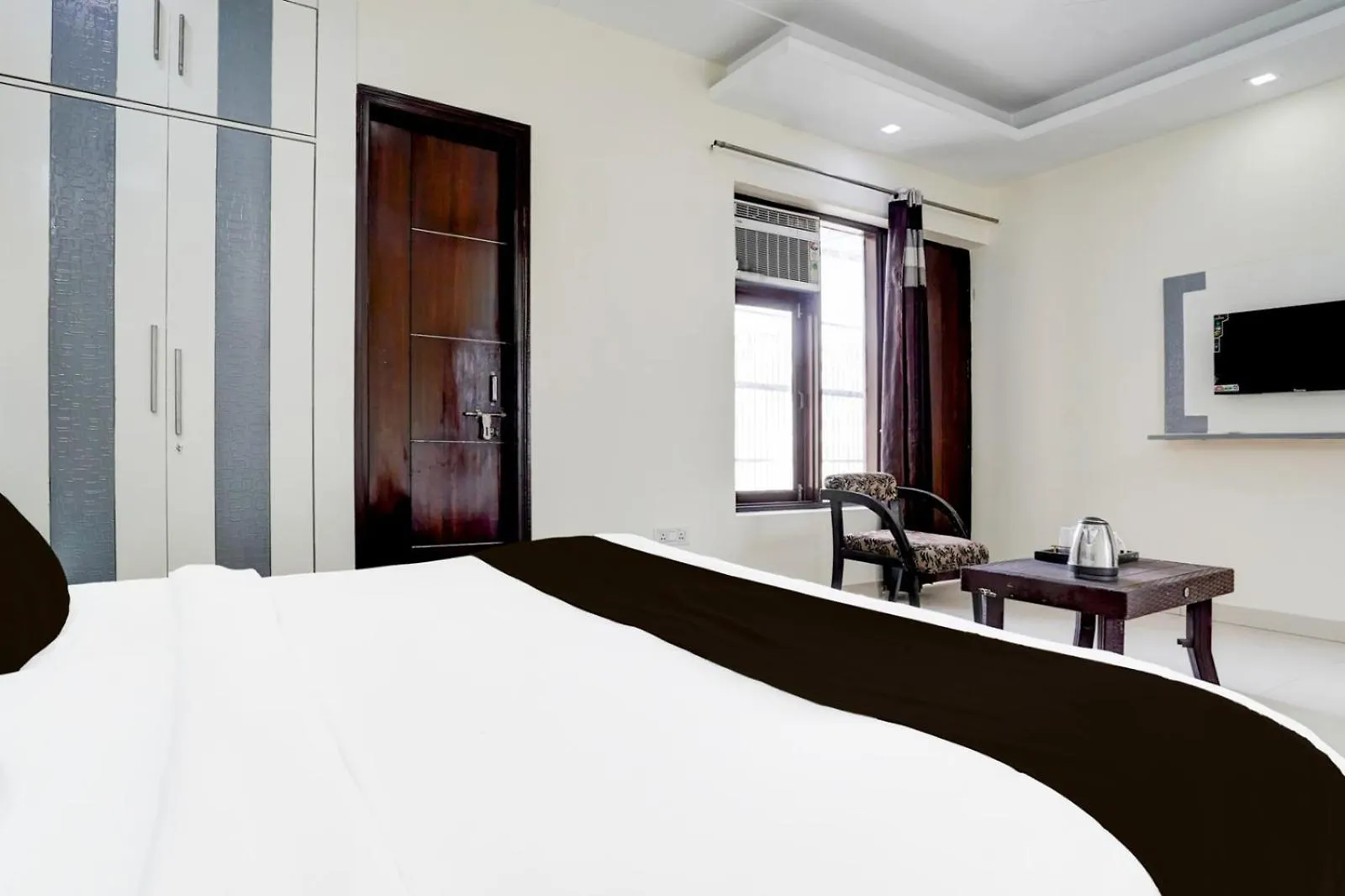 Hotel Roma New Delhi 4*,