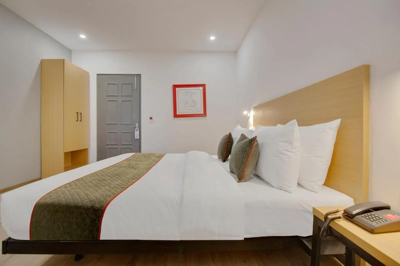 Hotel Roma New Delhi 4*,